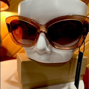 BCBGMAXAZRIA NWT Crystal Blush 57 mm square sunglasses